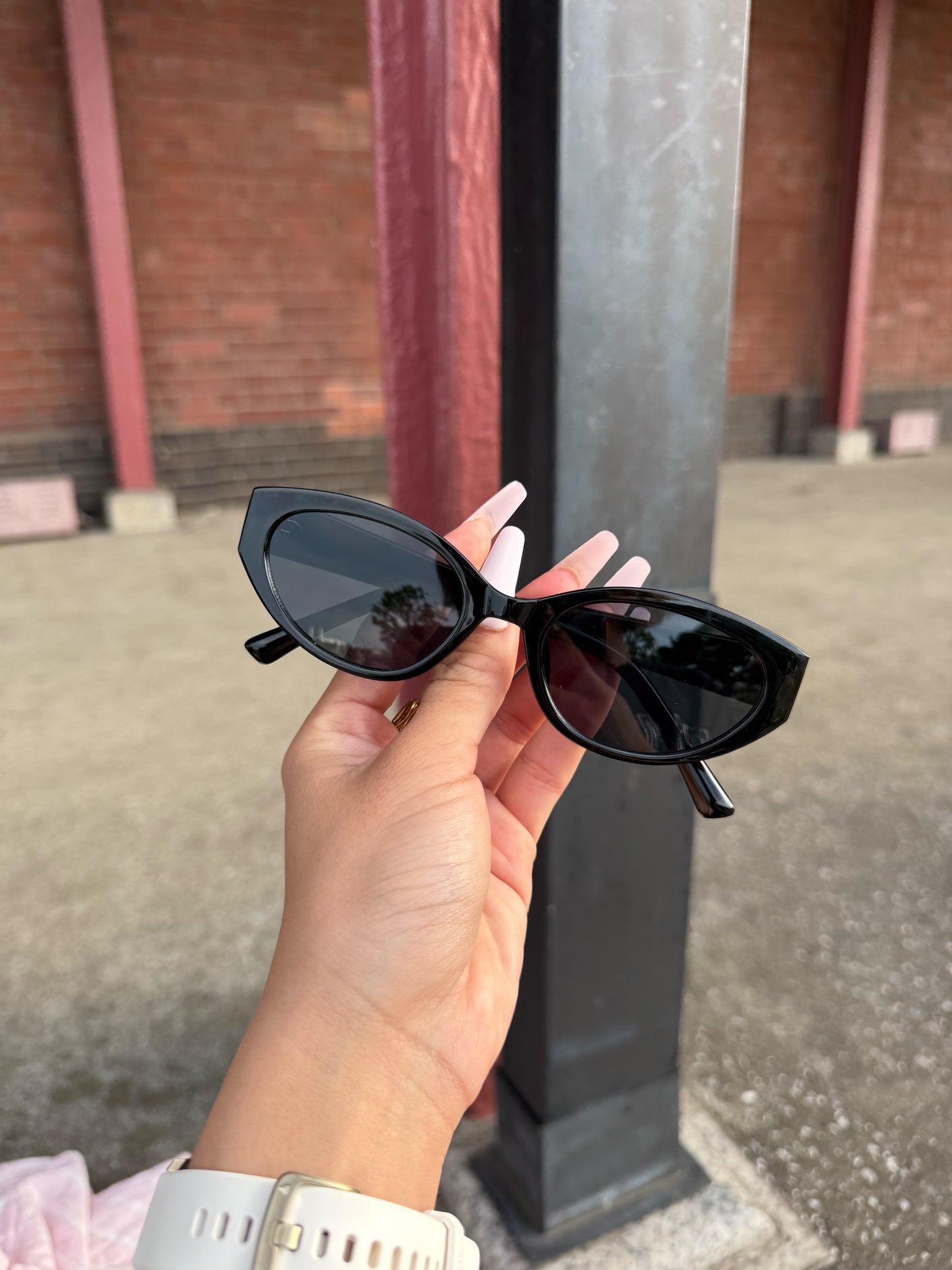 Novea Black Sunglasses