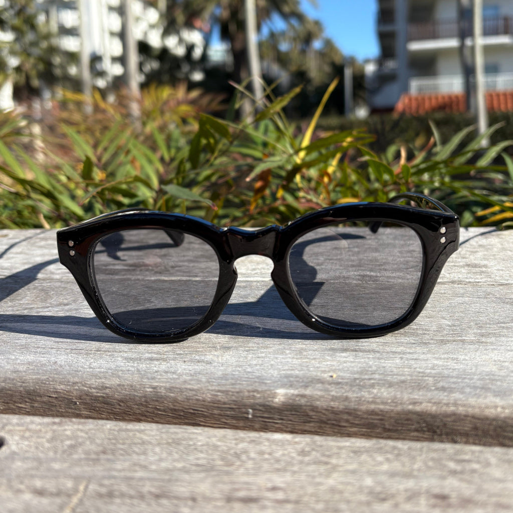 Novea original /black×right smoke 商品写真